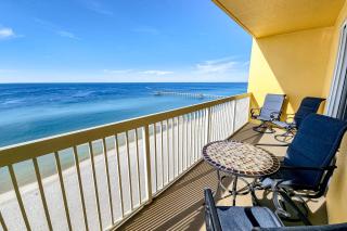 Gulf-front condo with never-ending views hot tub & pool access balcony & W&D - 2