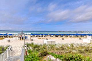 Open & spacious condo in beachfront complex with pool gym elevator & fast WiFi - 5