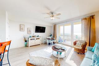 Ocean-view 10th-floor condo with balcony heated outdoor pool hot tub gym W&D - 3