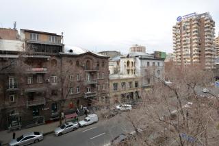 Central 1BR Apartment 5 Min Walk to Republic Square - 5