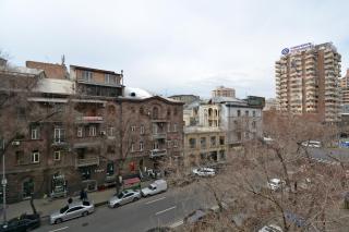 Central 1BR Apartment 5 Min Walk to Republic Square - 2