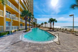 Beachfront condo in resort with pools & fitness center - prime location - 6