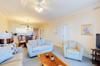 14th-floor oceanfront condo with ocean view pool & hot tub access WiFi & W&D - 8