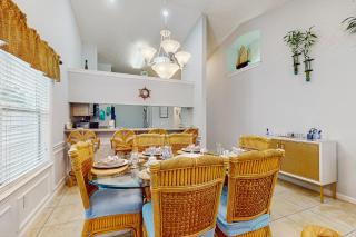 Charming home near beaches with a washer&dryer AC & outdoor entertaining - 3