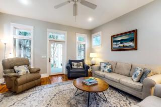 Immaculate Parkshore Drive retreat with primary bedroom balcony - next to park - 6