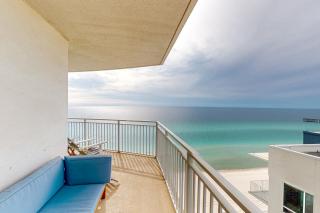 16th-floor condo with Gulf views beach access 2 pools hot tub & private W&D - 0