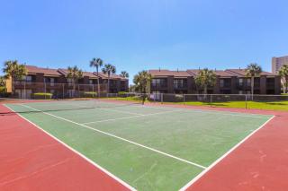 Sunny condo near the sand with pool hot tub tennis smart TV W&D & AC - 7