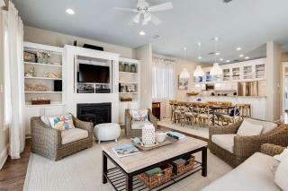 A Stone's Throw - Carillon Beach across from one of 3 pools 3-min walk to beach - 7