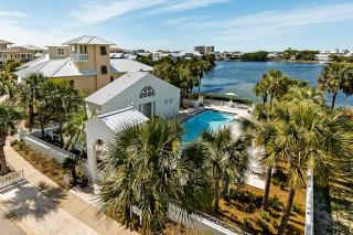 Stylish coastal retreat with pool hot tub & tennis - steps from the beach - 8
