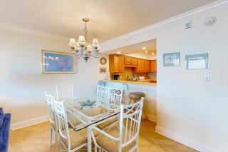 Beachfront ground-floor condo with beach & Gulf views outdoor pool & tennis - 4