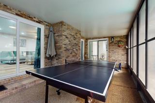 Charming coastal home with private pool and spacious living area - 7
