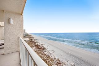 Seventh floor oceanfront condo with pool ocean view & central AC - 9