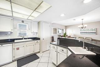 Seventh floor oceanfront condo with pool ocean view & central AC - 1