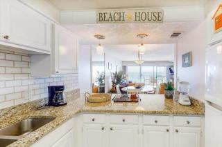 Gulf-front condo on bike path with beach views outdoor pool tennis & gym - 1