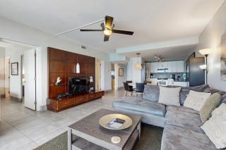 Sixth-Floor Oceanfront Condo with washer&dryer Central AC pool - 5