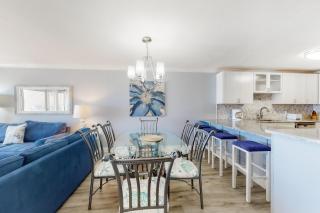 Inviting Oceanfront Condo with pool Gym Tennis Gulf Views - 6
