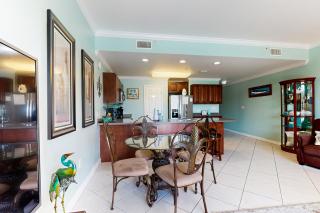 Spacious Gulf view condo with furnished balcony pool & hot tub - 2