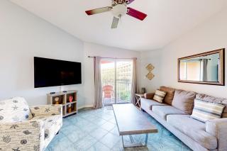 3rd-floor condo near beach with heated outdoor pool hot tub BBQ W&D balcony - 0