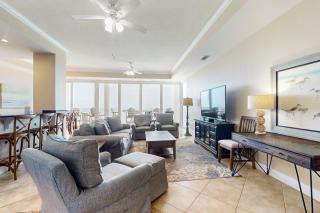 Beautiful Gulf-front townhome with three water-view decks - near entertainment - 6