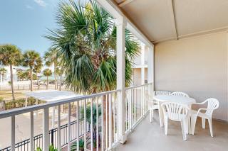 Sunny condo with pool hot tub pool views balcony & AC - 6