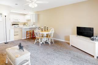 Sunny condo with pool hot tub pool views balcony & AC - 2