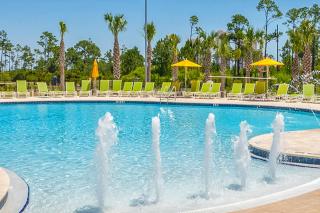 Gorgeous townhouse plenty of space lots of games shared pool close to beach - 9