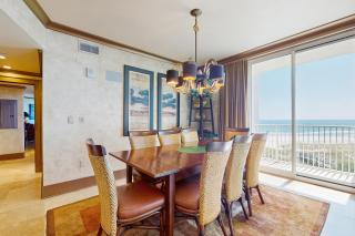 Spacious multi unit condo with two kitchens shared pool & beach access - 8