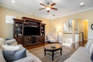 Spacious New-Build with Home Office 2 Decks Shared Pool Park Dock & Free WiFi - 6