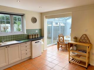 Lighthouse cottage Mawgan Porth near the SW coastpath - 8