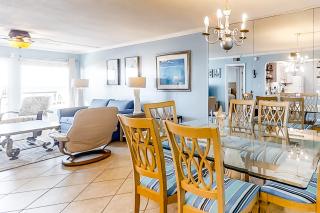 2nd-floor Gulf-front condo with views - close to entertainment - 1