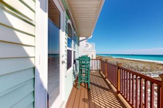 Beachfront multi-level home with amazing views - close to everything - 9