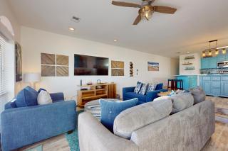 Beachfront multi-level home with amazing views - close to everything - 4