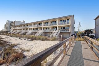 Blissful Coastal Condo with Shared Pool Ocean View Easy Beach Access & WiFi - 2