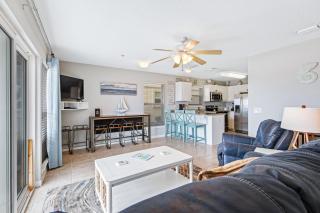 Lovely condo with shared pool washer&dryer high-speed WiFi and central AC - 2