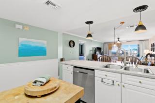 Ocean view condo with high-speed WiFi balcony shared pool & beach access - 3