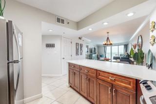 Dreamy Gulf condo with water-view balcony pool & beach access - 1