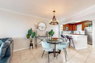 Dreamy Gulf condo with water-view balcony pool & beach access - 4