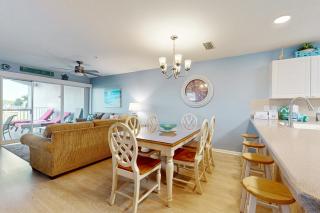 Friendly Condo with Private washer&dryer High-Speed WiFi & Beach Access - 3