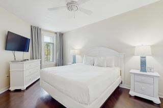 Lovely condo with pool nearby golf fitness area hot tub & central AC - 2
