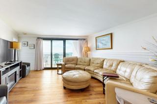 Gulf-front condo with balcony ocean view W&D pool hot tub & tennis - 6