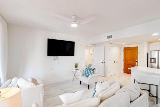 Baytowne Wharf combo with a full kitchen plus pool hot tub & gym - 8
