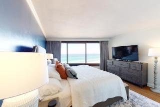 Beachfront condo with Gulf views balcony AC W&D & pool - 6