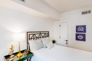 Baytowne Wharf studio with a kitchenette plus pool hot tub & fitness room - 5
