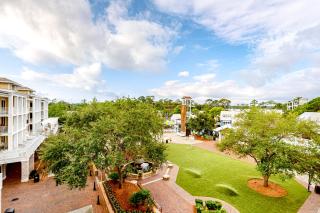 Sunny condo with pools hot tub tennis court grilling area balcony - 8