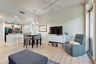 Open and attractive condo near beach with shared pool & hot tub - 4