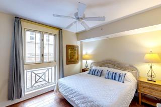 Golf-and-beach resort condo with on-site pools grills hot tub & tennis - 1