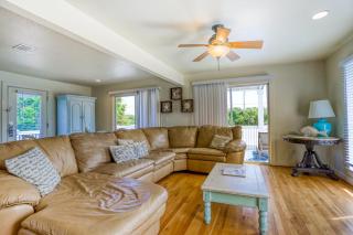 Dog-friendly Gulf-view home with pool decks WiFi & WD - walk to beach - 5
