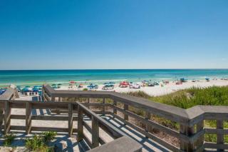 Inviting coastal property with spacious design and effortless beach access - 5