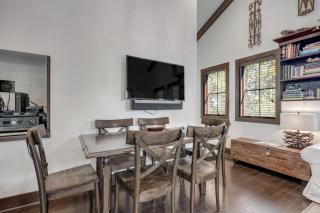 Home steps from the beach with plunge pool gas grill scenic balcony & AC - 4