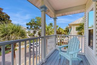 Family cottage with four porches & shared pool - walk to beach dining & more - 6